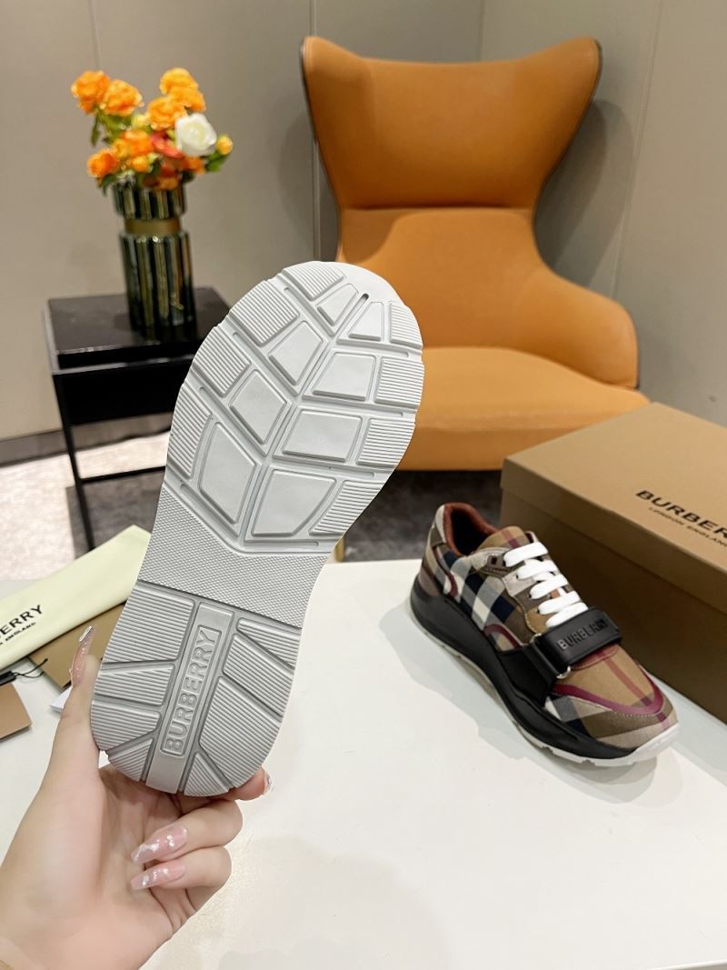 Burberry Low Shoes